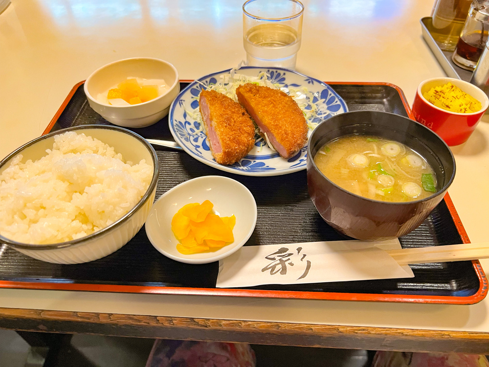 「四季よし」ハムカツ定食