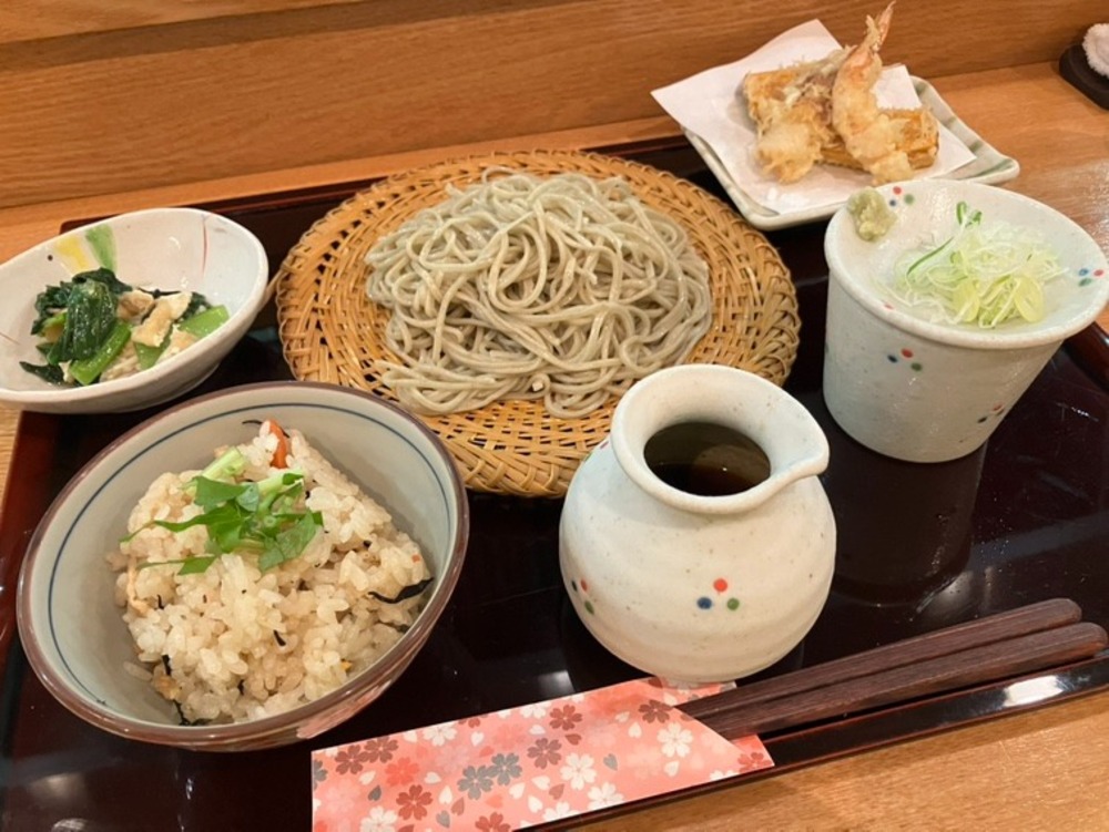 「蕎麦うらやす信や」 限定ランチセット